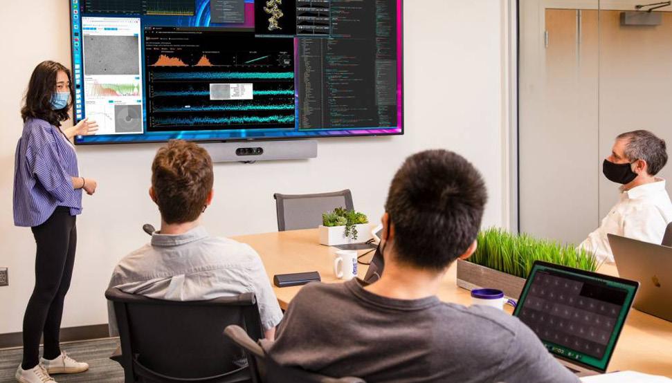 Bartesaghi Lab presenting